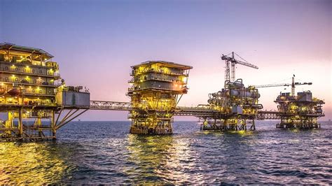 aramco chief  oil glut fears  overblown  demand stays strong