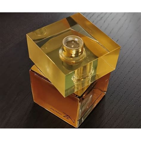 Shiseido Zen - купить женские духи, цены от 230 р. за 2 мл