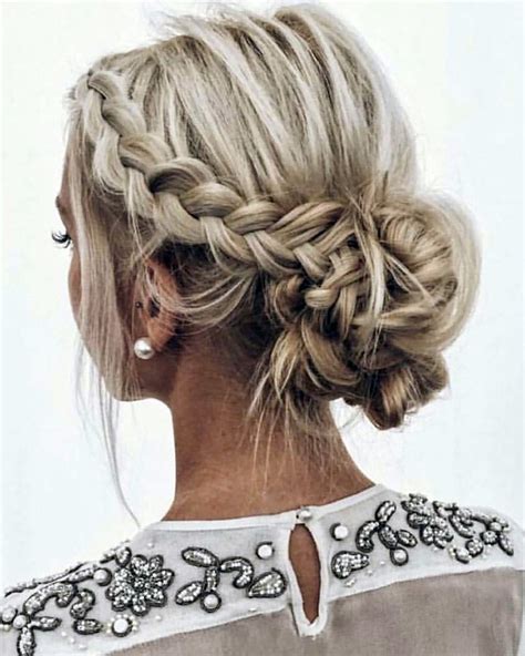 Best 2021 Wedding Updos Ideas For Every Bride Wedding Forward