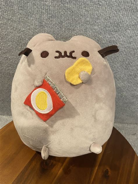 T41 Gund Pusheen Snackable Cat Plush Stuffed Toy Eating Potato Chips Pillow 95” Ebay