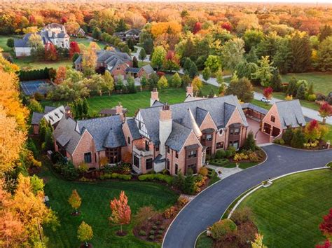 Naperville IL Luxury Homes For Sale - 446 Homes | Zillow