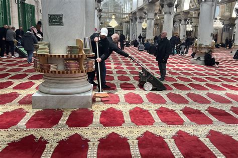 Israel Blanco De Críticas Tras Enfrentamientos En Mezquita Al Aqsa De Jerusalén