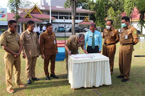 Upacara Bendera Dalam Rangka Peringatan Hari Statistik Nasional Tahun