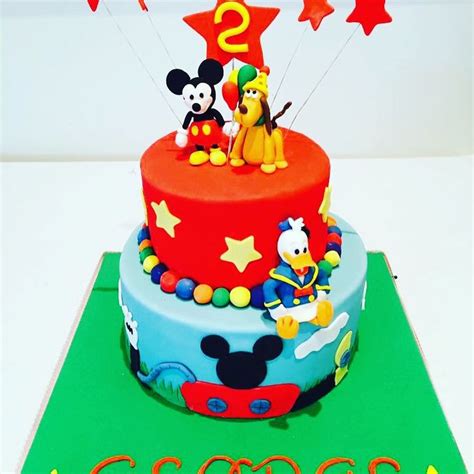 Pin By Katie Coppola On Minnie And Mickey Cake Desserts Birthday Cake