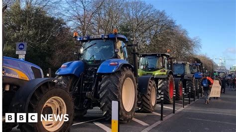 Dublin Farmers Tractor Protest Causes Traffic Chaos Bbc News