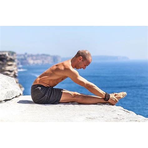 alo yoga men's review