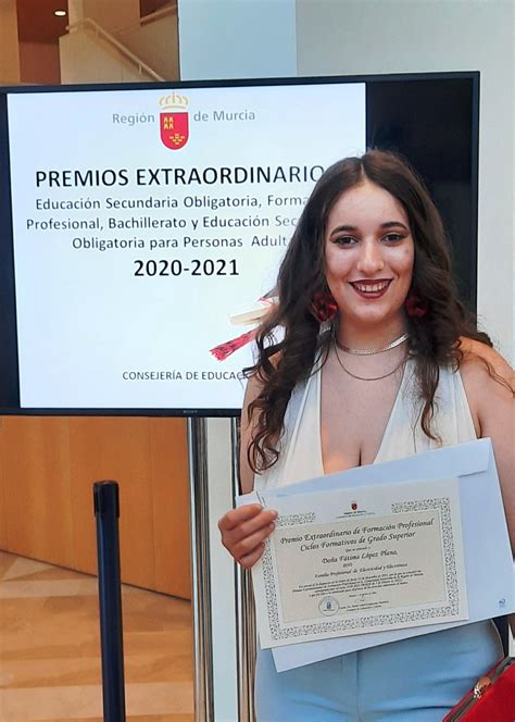 Acto De Entrega De Premios Extraordinarios Curso 2020 21 IES GOYA