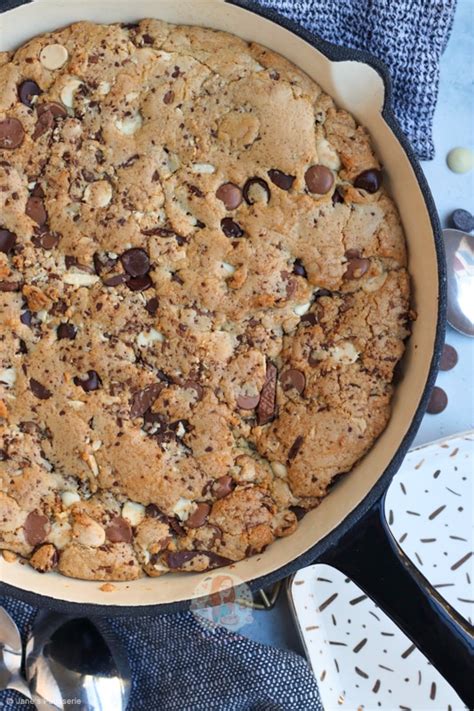 Chocolate Chip Skillet Cookie Janes Patisserie