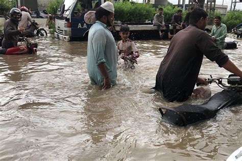 Record Rainfall Inundates Karachi Newsweek Pakistan