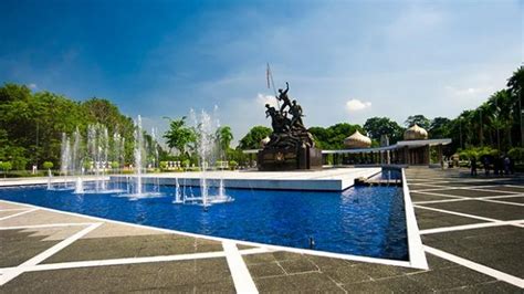 Tugu Negara (National Monument) – Visit Selangor