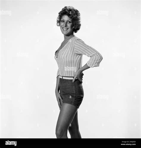 Entertainment Actress Lynda Bellingham Hi Res Stock Photography And