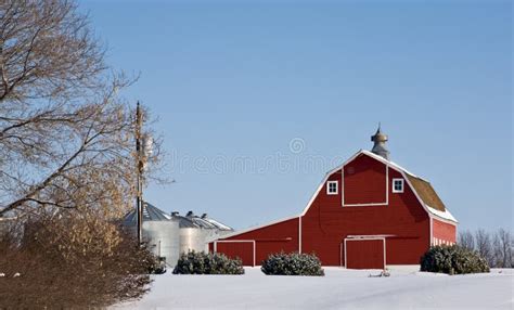 482 Winter Farm Scene Red Barn Snow Stock Photos - Free & Royalty-Free ...