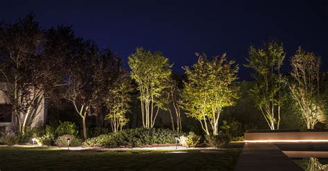 Iluminación exterior claves para tener un JARDÍN perfecto