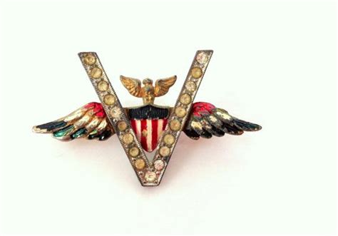 Wwii V For Victory Pin Usa Eagle Red White Blue Enamel Pot Etsy Red