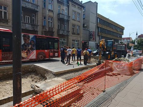 U Milojka Le Janina U Centru Ni A Menja Se Toplovod Rok Isti E Krajem