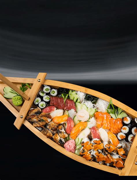 BIG SUSHI BOAT - Astoria Hotels and Resorts