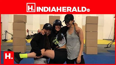 Shruti Haasan Unseen Rare Hot Stills Collections Set 4