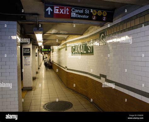 Canal Street subway station, NYC Stock Photo - Alamy