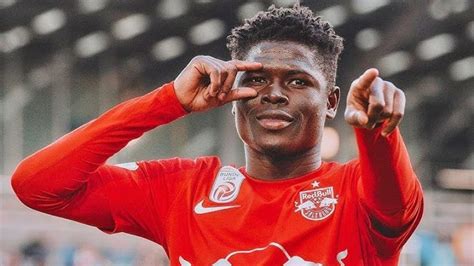 Autriche RB Salzbourg Karim Konaté voit double face à Klagenfurt