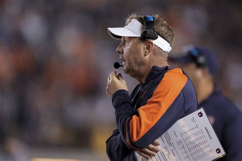 Auburn football Hugh â Visor Guyâ Freeze calls Steve Spurrier his