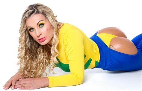 Andressa Urach Anuncia Sociedade O Concurso Miss Bumbum Brasil