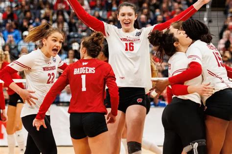 An In-depth Look At The Wisconsin Badgers Women's Volleyball Team's ...