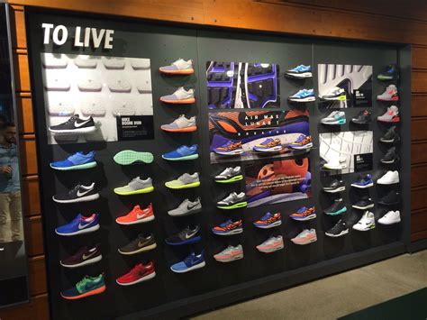 Nike Breathe Sports Shoe Wall Retail Display Shoe Wall Retail