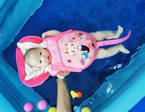 Junbaby: Phao bơi cho bé 4 tháng