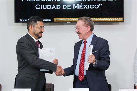 Entrega El Gobierno De La Ciudad De MÉxico Al Congreso Local Iniciativa