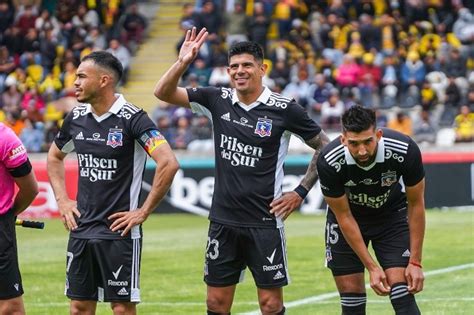 Colo Colo Emiliano Amor Desea Y Anhela Que Gustavo Quinteros Siga En