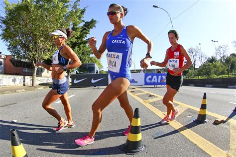 Erica Sena é campeã do Circuito Mundial da marcha e Caio Bonfim é vice