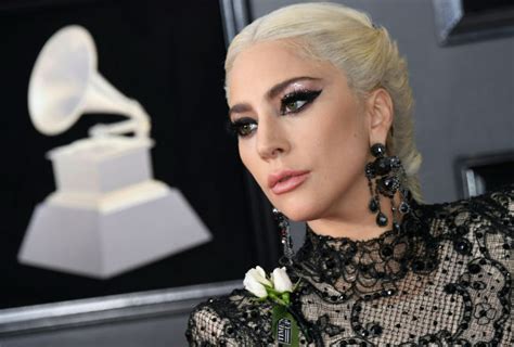 Le Saldr M S Caro Lady Gaga Es Demandada Por No Pagar La Recompensa