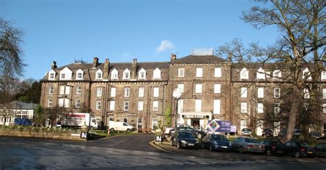 The Old Swan Hotel © Gordon Hatton Geograph Britain And Ireland