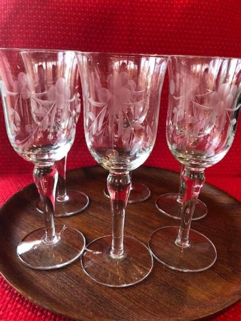 Black And White Art Australia Vintage Etched Crystal Wine Glasses Set