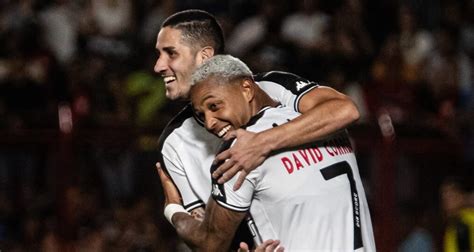 Vasco Bate O Atl Tico Go E Engata A Quarta Vit Ria Seguida No Brasileiro