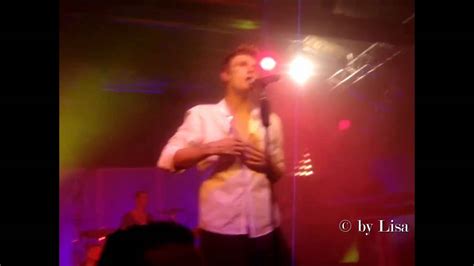 Nick Carter - 'Quit Playing Games' live in Berlin - YouTube