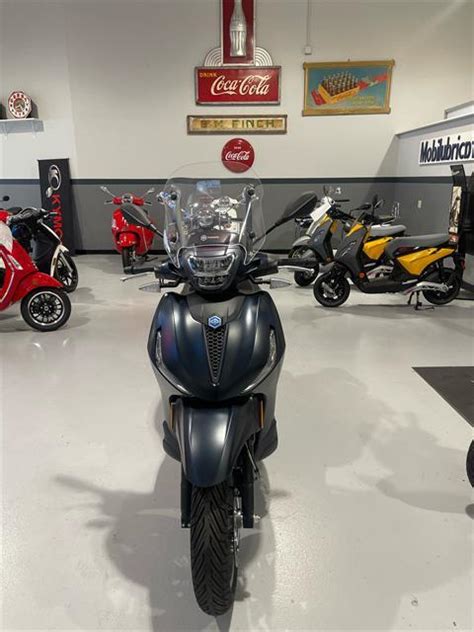 New 2023 Piaggio BV 400 S Nero Tempesta V23133 Scooters In Albuquerque NM