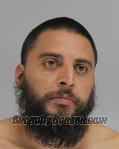 Recent Booking Mugshot For Edgar Gonzalez In Dallas County Texas