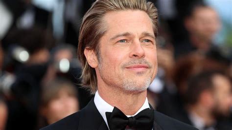 De ce Brad Pitt arată atât de tânăr la 59 de ani Secretul uluitor