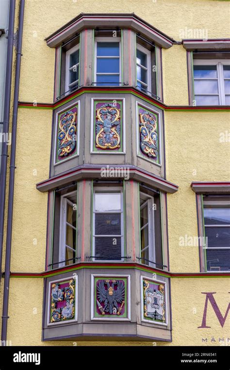 Arched Bay Window Hi Res Stock Photography And Images Alamy