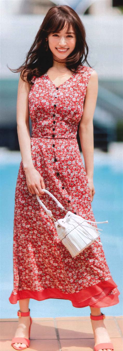 Izumi Rika in “Bijin Hyakka” July 2019 issue | TAF: apn