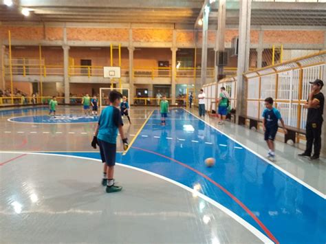 Alunos Da Escolinha Participam Do Festival De Futsal Col Gio Stella