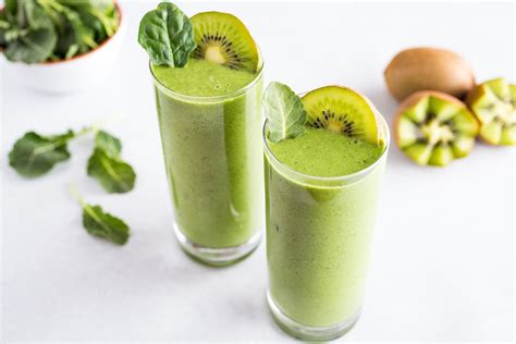 Kale And Spinach Smoothie