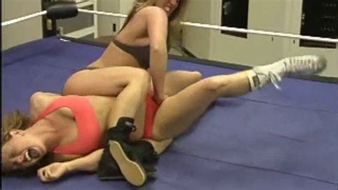 Submission By Extreme Crotch Squeezing And Body Scissors Sexy Fighting Women Clips4sale