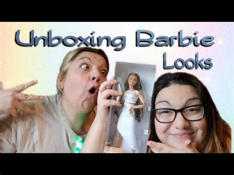 Unboxing Barbie Looks Num Barbielooks Youtube