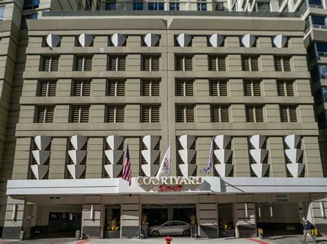 Transit Directions to Courtyard by Marriott Chicago Downtown 17