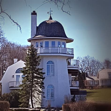 A Stroll Through Newport, Rhode Island - Evelyn Chartres