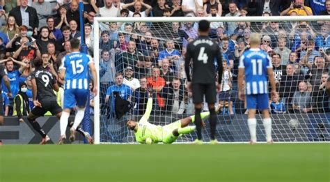 Brighton Ruin Lutons Top Flight Return With 4 1 Thrashing 21st