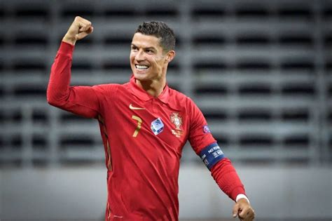 Cristiano Ronaldo El Primer Jugador Europeo En Alcanzar 100 Goles Con Su Selección Nacional