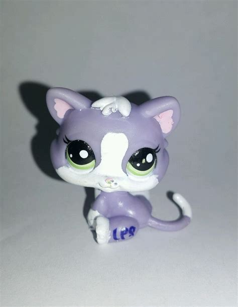 Littlest Pet Shop Purple White Cat Kitten 2033 Preowned Lps Read